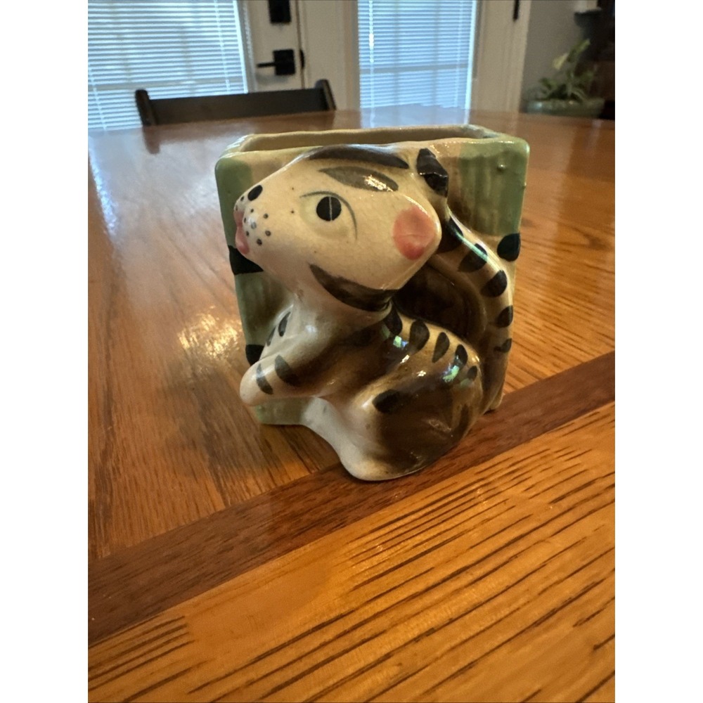 Small Vintage Black &‎ White Striped Tabby Cat And Bamboo Planter Japan